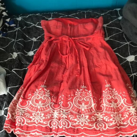 Size 7 Strapless Dress - Picture 3 of 4